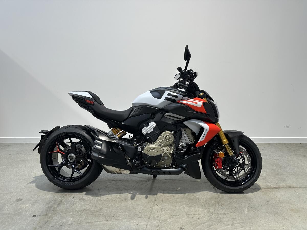 Ducati Diavel V4RS, Brand New and Unregistered, 0 miles, RS Livery