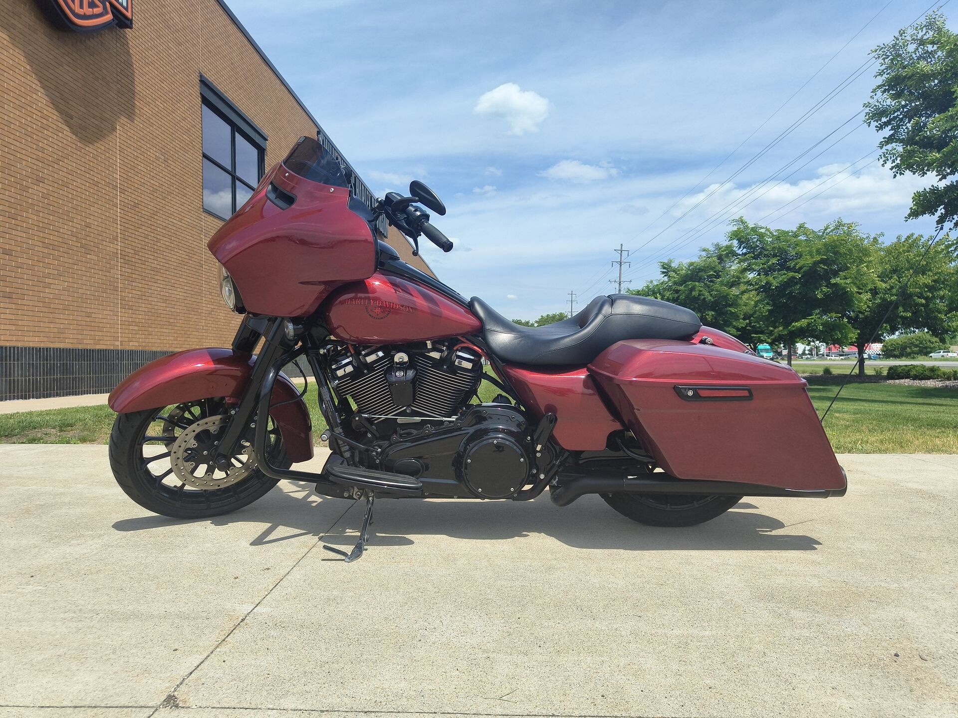 2018 Harley-Davidson® Street Glide® Special Hard Candy Hot Rod Red Flake