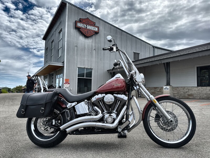 2009 Harley-Davidson® Softail® Custom Red Hot Sunglo