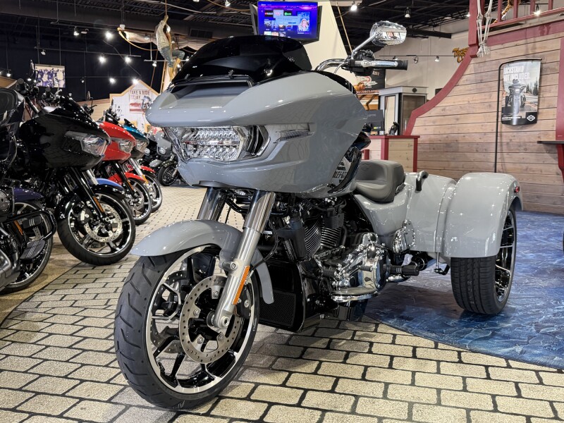 FLTRT 2026 Road Glide 3