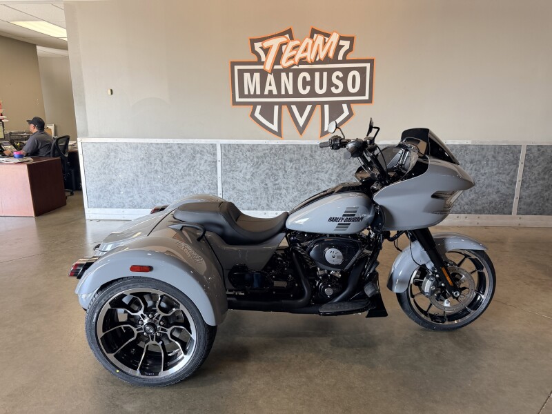 FLTRT 2026 Road Glide 3