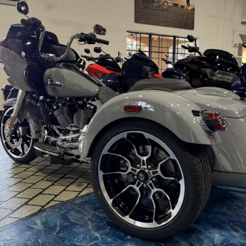 FLTRT 2026 Road Glide 3 thumb 2