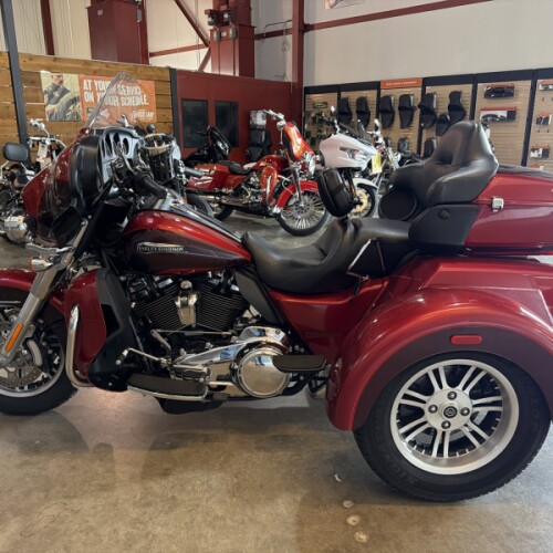 FLHTCUTG 2018 Tri Glide® Ultra thumb 2