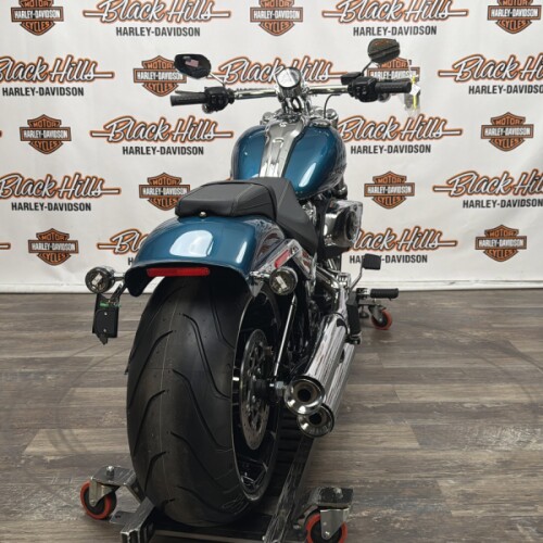 2026 Harley-Davidson® FXBR Breakout® thumb 2