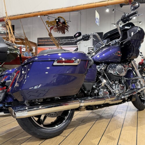FLTRX 2025 Road Glide™ thumb 2
