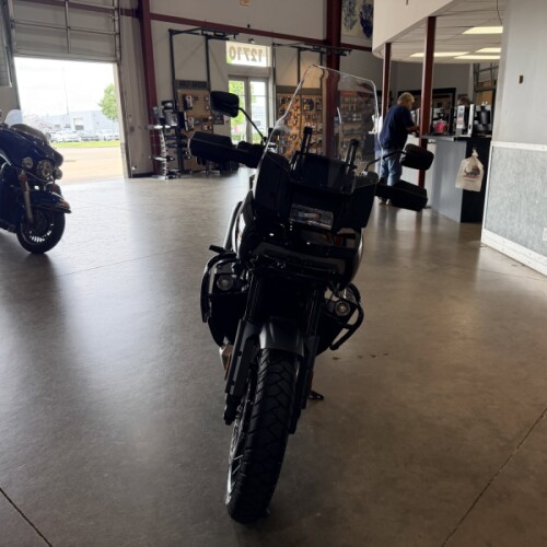 2026 Harley-Davidson® Pan America® 1250 Special RA1250S thumb 3