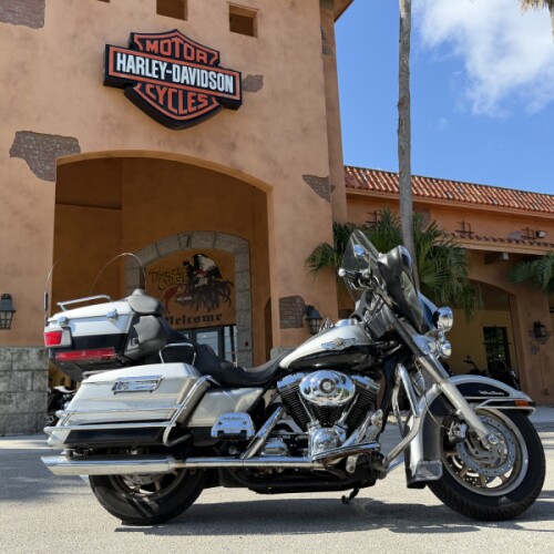 FLHTCUI 2003 Electra Glide® Ultra Classic® thumb 3