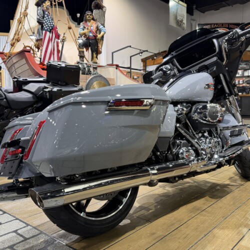 FLHX 2026 Street Glide® thumb 2