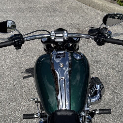 Harley-Davidson® Breakout™ 117 2024 thumb 0
