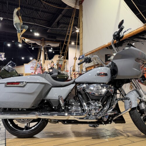FLTRX 2026 Road Glide™ thumb 3