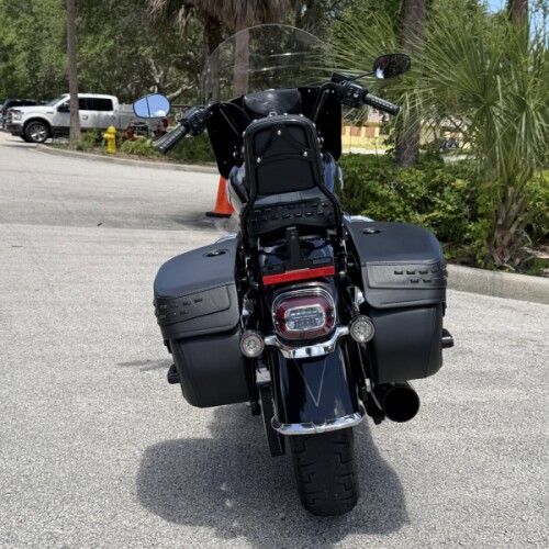 Harley-Davidson® Heritage Classic 2025 thumb 1