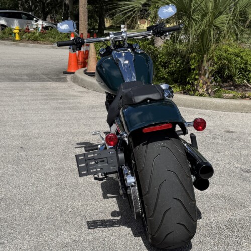 Harley-Davidson® Breakout™ 117 2024 thumb 1