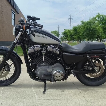 2012 Harley-Davidson® Nightster® Two-Tone Midnight Pearl/Brilliant Silver Pearl thumb 0