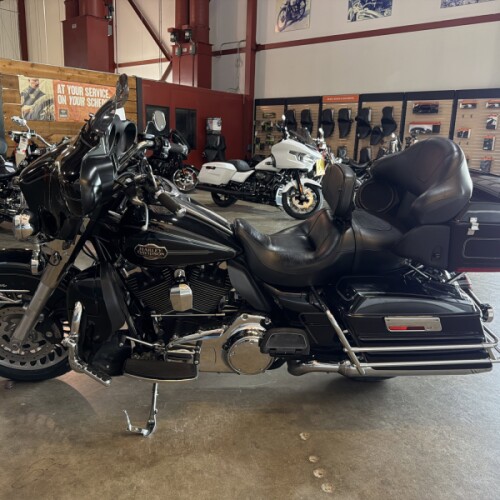 FLHTCU 2011 Electra Glide® Ultra Classic® thumb 2