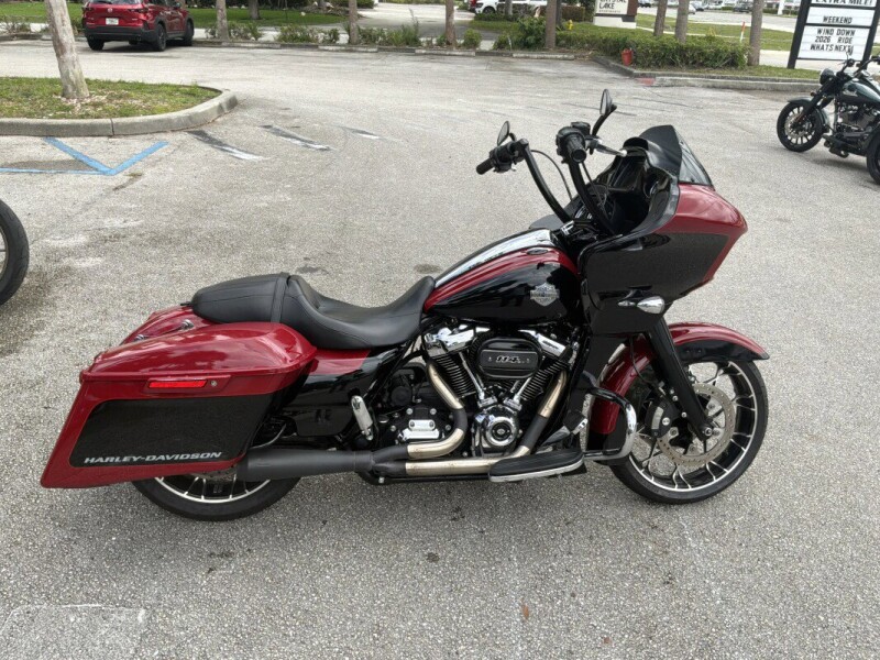 FLTRXS 2021 Road Glide® Special