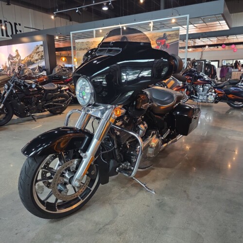 2022 Harley-Davidson® Street Glide® FLHX thumb 1