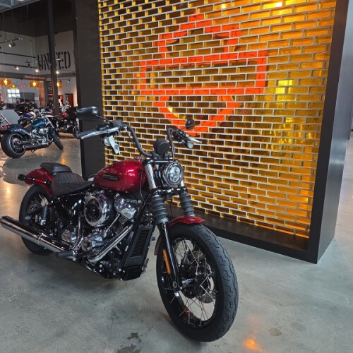 FXBB 2026 Street Bob® thumb 3