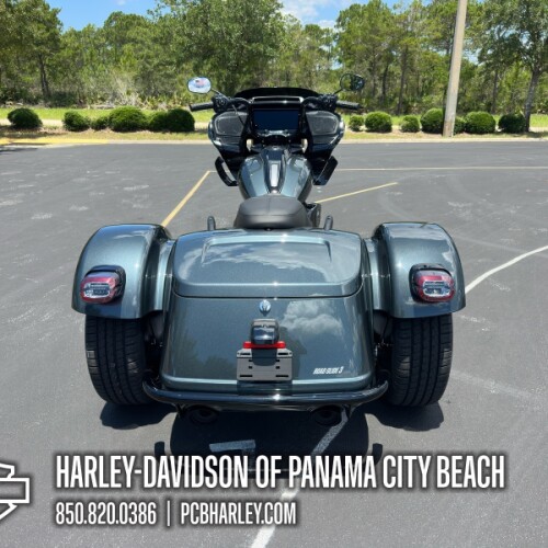 2026 Harley-Davidson® Road Glide 3 thumb 2