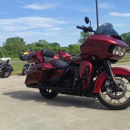 2023 Harley-Davidson® Road Glide® Heirloom Red Fade thumb 1