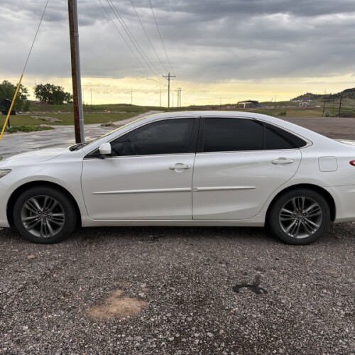 2016 Toyota CAMRY White thumb 2