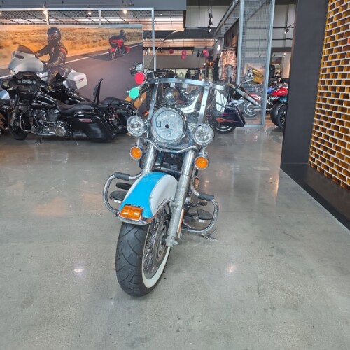 FLSTC 2016 Heritage Softail® Classic thumb 2