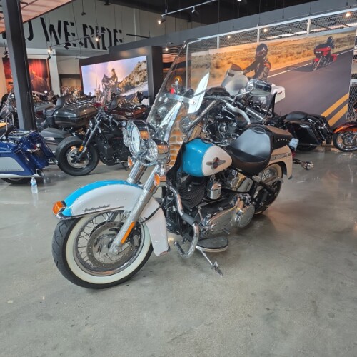 FLSTC 2016 Heritage Softail® Classic thumb 1