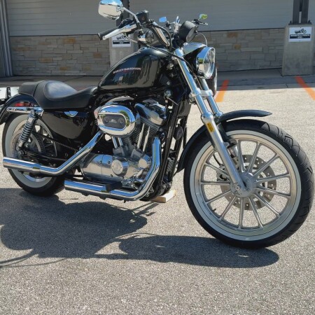 2006 Harley-Davidson® Sportster® 883 Low Black Pearl thumb 3