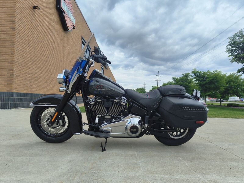 2026 Harley-Davidson® Heritage Classic Midnight Ember w/Laced Wheels