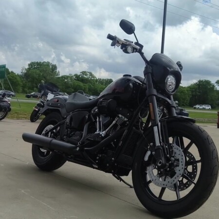 2026 Harley-Davidson® Low Rider® S Vivid Black - Black thumb 3
