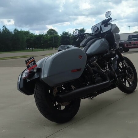 2026 Harley-Davidson® Low Rider® ST Dark Billiard Gray thumb 3