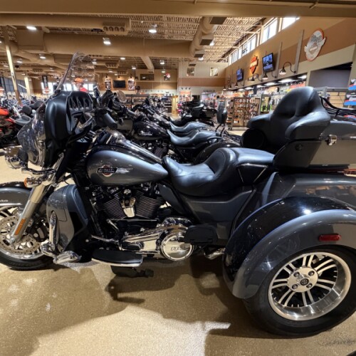2022 Harley-Davidson® FLHTCUTG Tri Glide® Ultra thumb 0