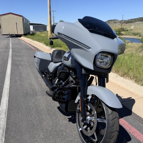 2026 Harley-Davidson® FLHX Street Glide® thumb 2