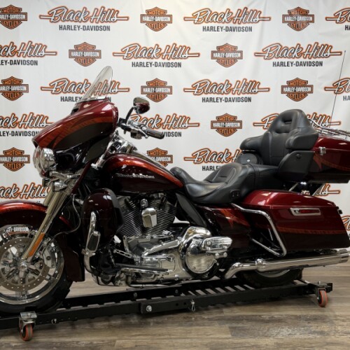 FLHTKSE 2014 CVO™ Electra Glide Ultra Limited® thumb 3