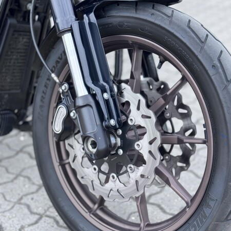 FXLRST Low Rider ST thumb 2