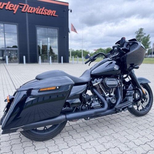 FLTRXS Road Glide Special thumb 2