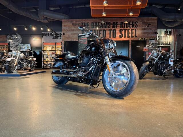 MY26 Harley-Davidson Softail Fat Boy S 117 w/ABS (FLFB) Vivid Black