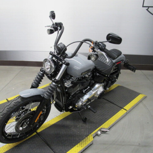 FXBB 2026 Street Bob® thumb 1