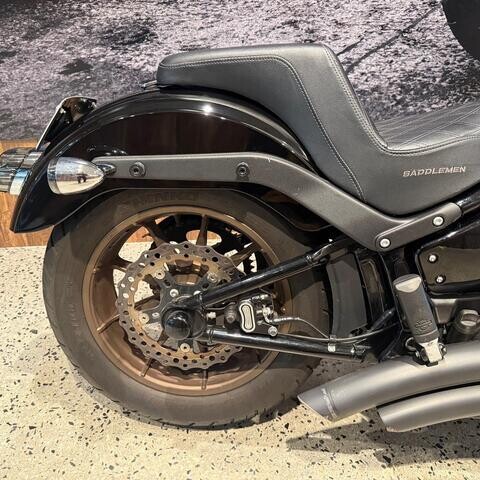 Harley-Davidson<sup>®</sup> Low Rider<sup>®</sup> S 2023 FXLRS U021469 Vivid Black thumb 0