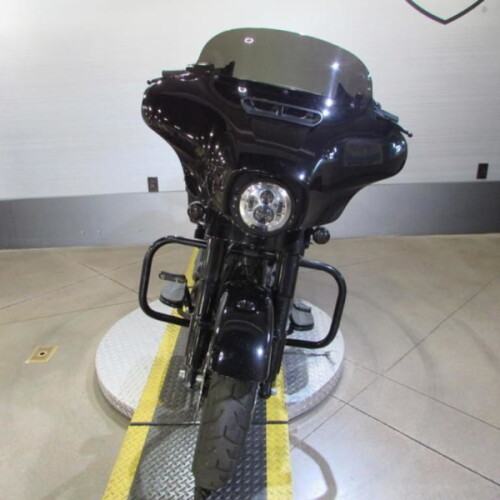 FLHXS 2018 Street Glide® Special thumb 2