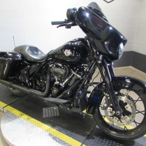 FLHXS 2021 Street Glide® Special thumb 3