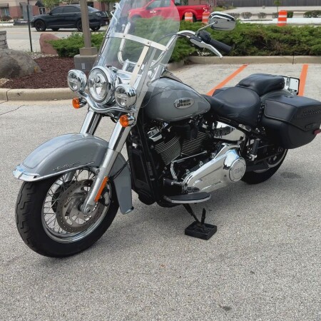 2024 Harley-Davidson® Heritage Classic Billiard Gray thumb 1