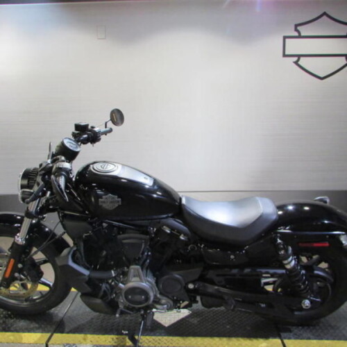 RH975 2023 Nightster™ thumb 0