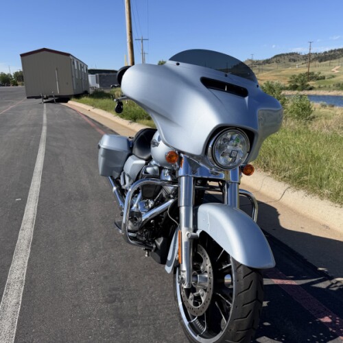 2023 Harley-Davidson® FLHX Street Glide® thumb 2
