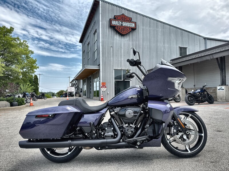 2026 Harley-Davidson® Road Glide® Purple Abyss Black Trim