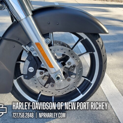 FLTRX 2020 Road Glide® thumb 2