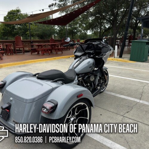 2026 Harley-Davidson® Road Glide 3 thumb 3