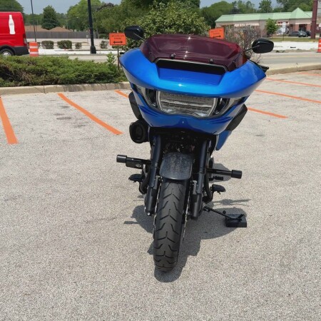 2026 Harley-Davidson® CVO Road Glide ST Electric Coast thumb 2