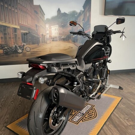 RA1250ST 2025 Pan America® 1250 ST thumb 0