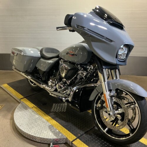 FLHX 2026 Street Glide® thumb 3