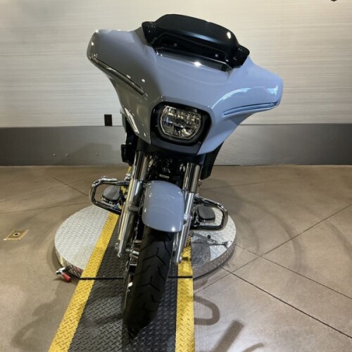 FLHX 2026 Street Glide® thumb 2